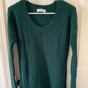 Abercrombie & Fitch Green Sweater